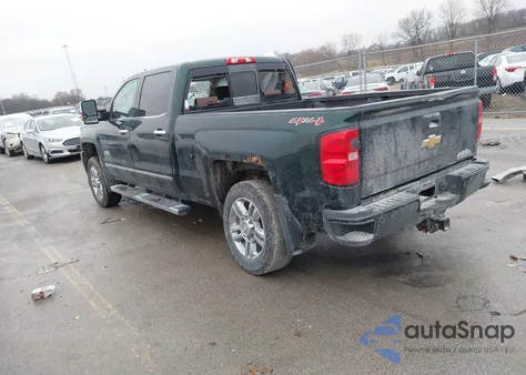 2015 Chevrolet Silverado 2500Hd High Country из США, поврежденный, VIN 1GC1KXE85FF649305
